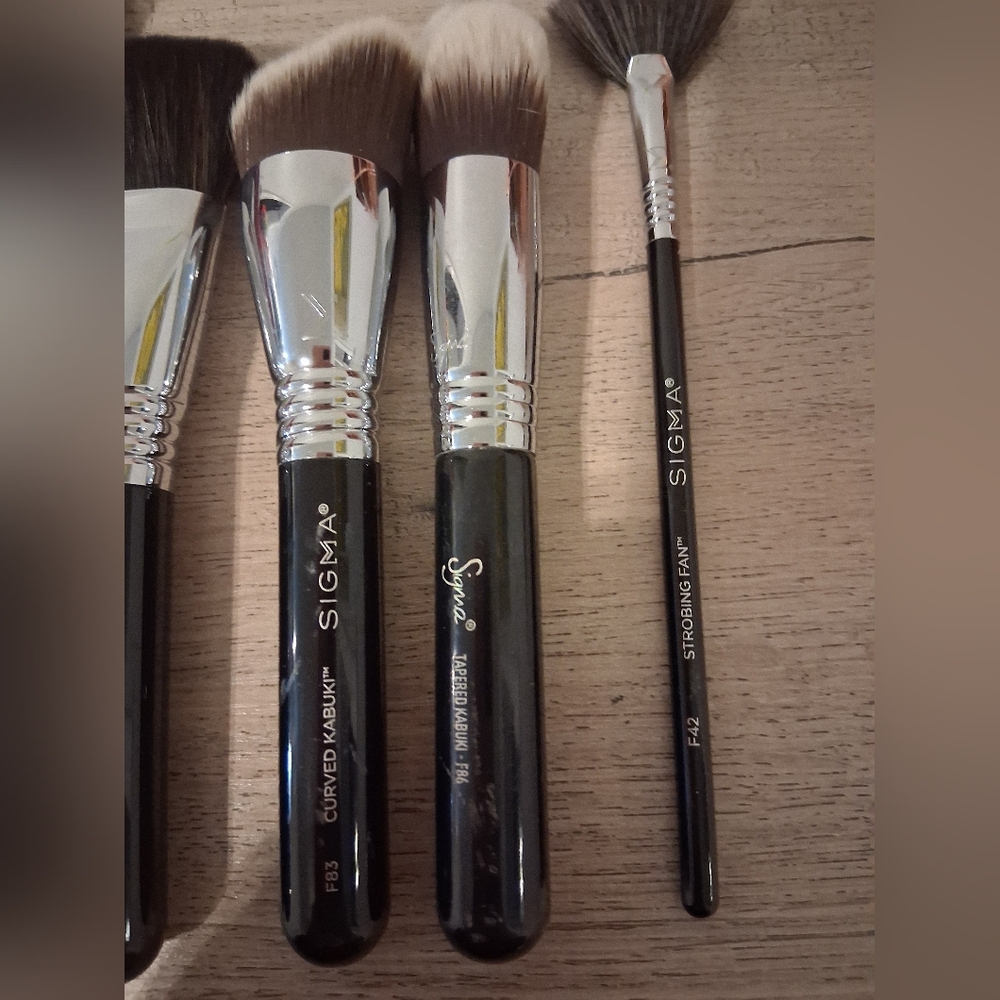 Set Of 5 Sigma Beauty Face Brushes - Picture 5 of 5
